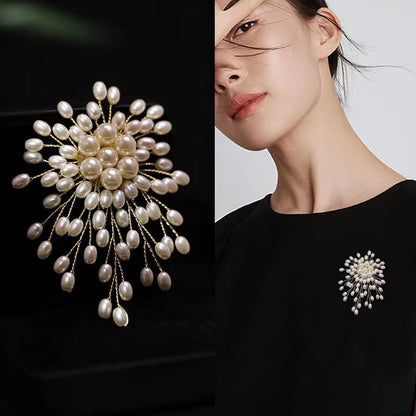 Elegance Redefined: The Pearl Brooch Every Classy Woman Needs! ✨