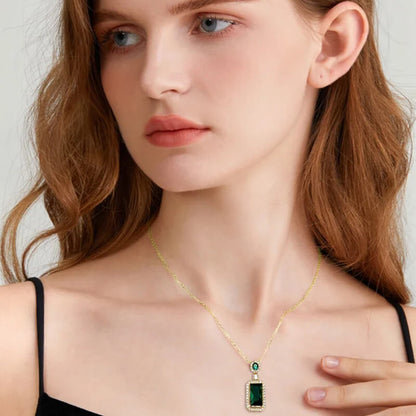 Vintage Emerald Gemstone Necklace
